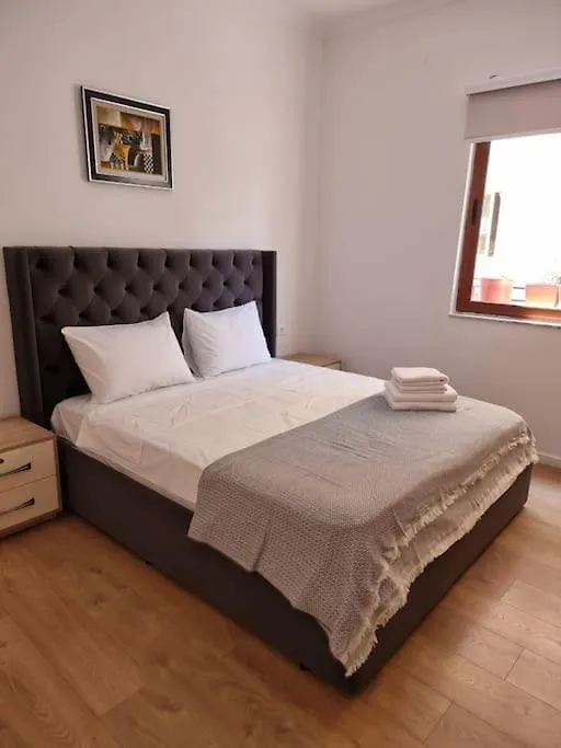 Zyli Apts, By Bunker Art 2 Museum, Tirana Apartment