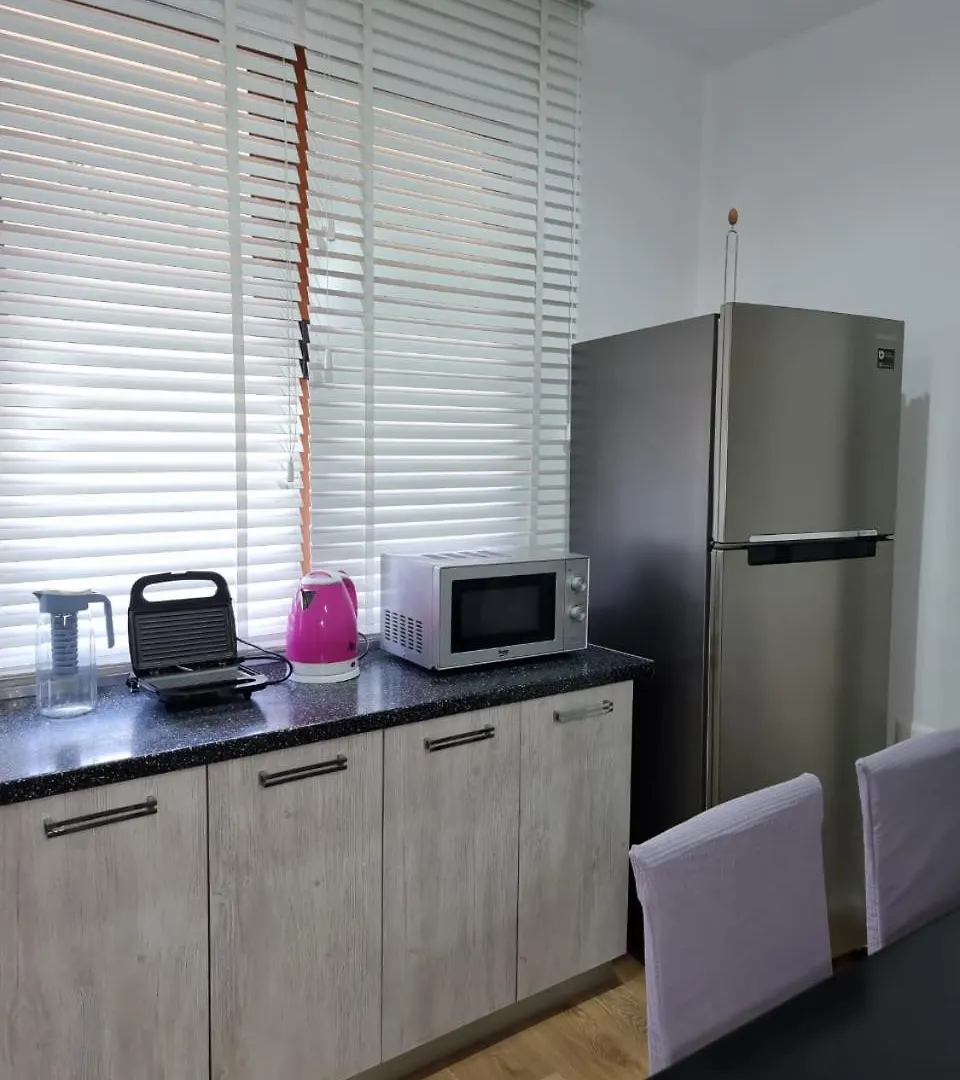 Apartment Zyli Apts, By Bunker Art 2 Museum, Tirana Albania